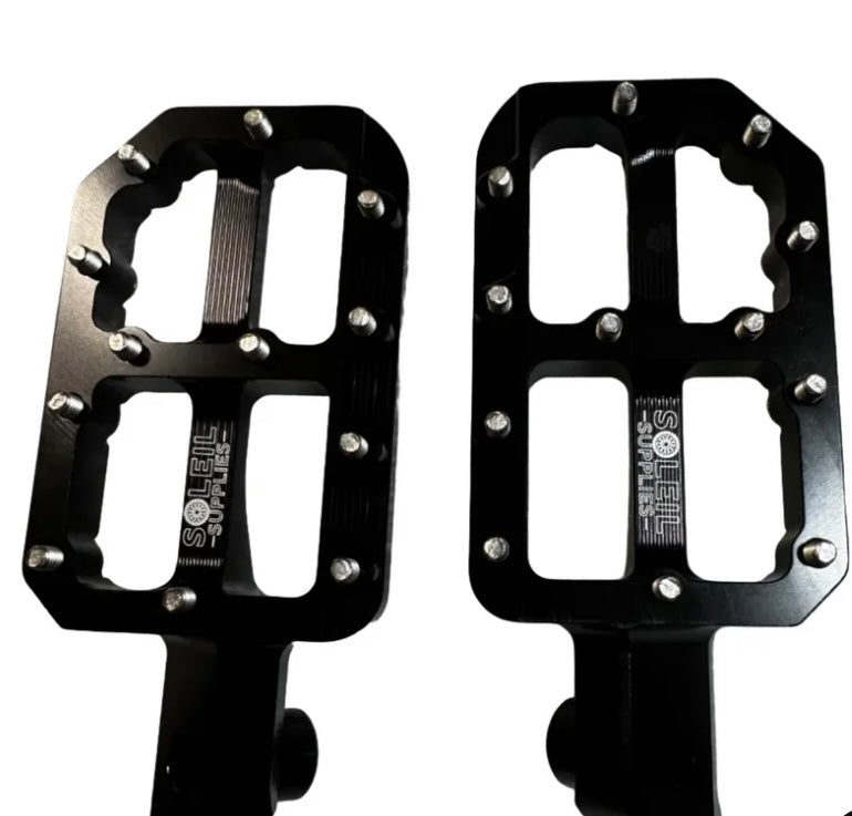 Tuttio pegs